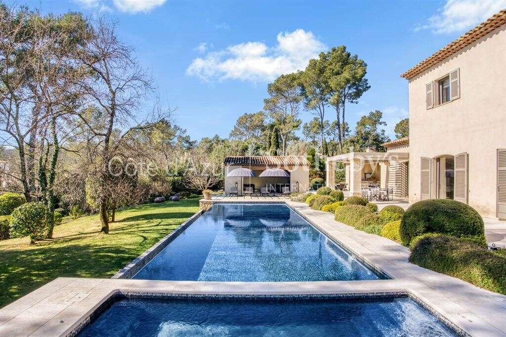 Maison à TOURRETTES