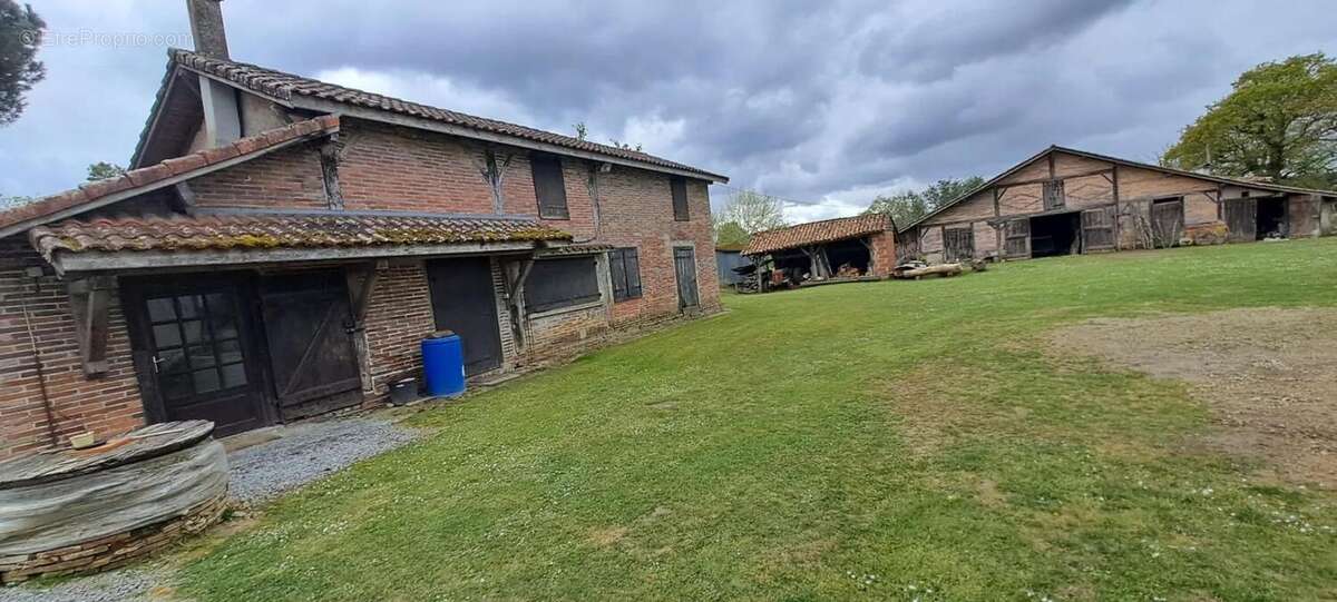 Maison à VILLENAVE
