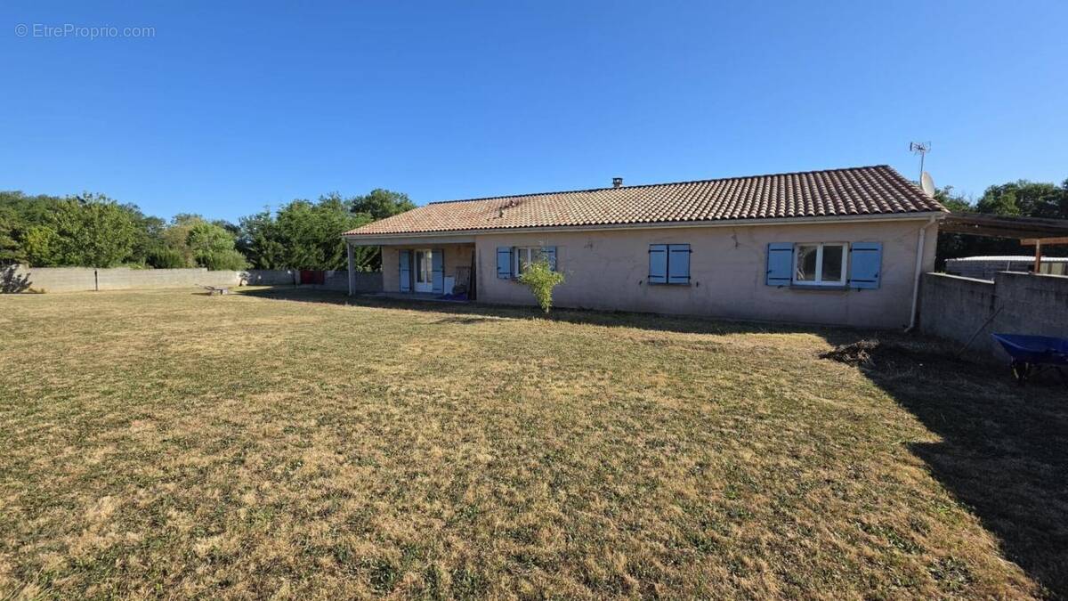 Maison à MONTPON-MENESTEROL