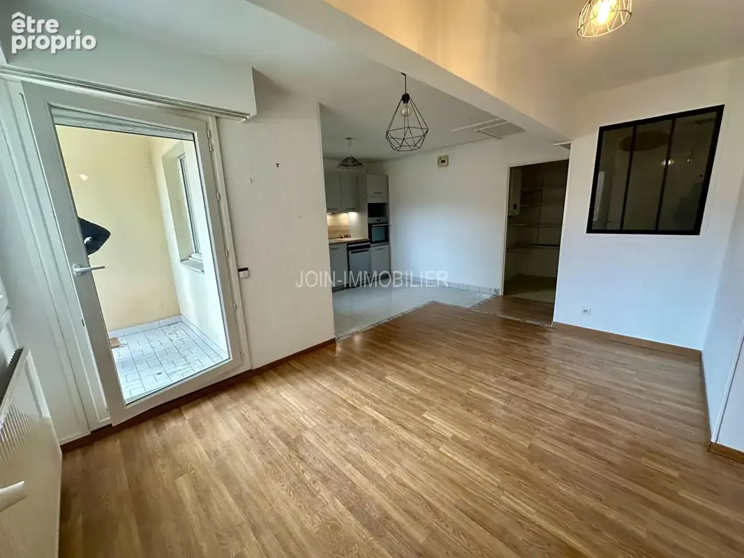 dieppe centre ville - Appartement F4 81,01 m²  avec ascenseur et balcon - photo 2