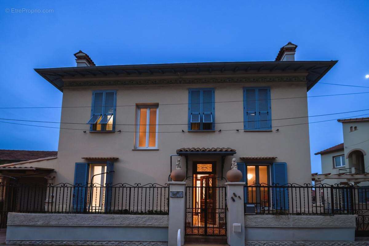 Maison à CAP-D'AIL