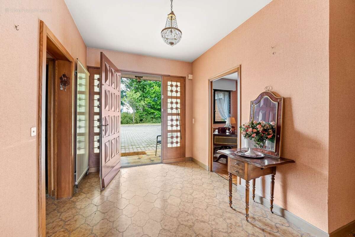 Maison à DIVONNE-LES-BAINS