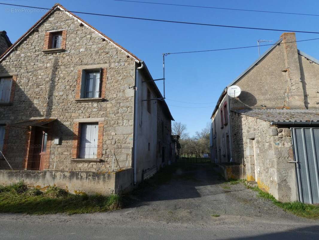 Maison à CHENERAILLES