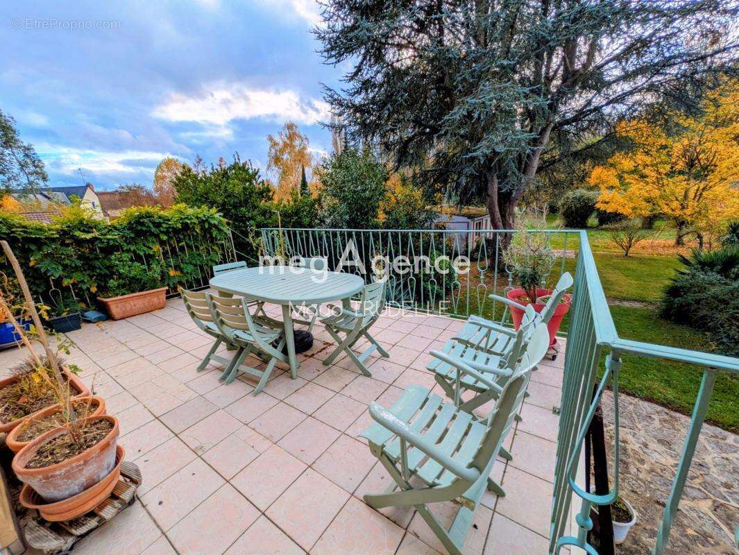 Maison à SAINT-PAVACE