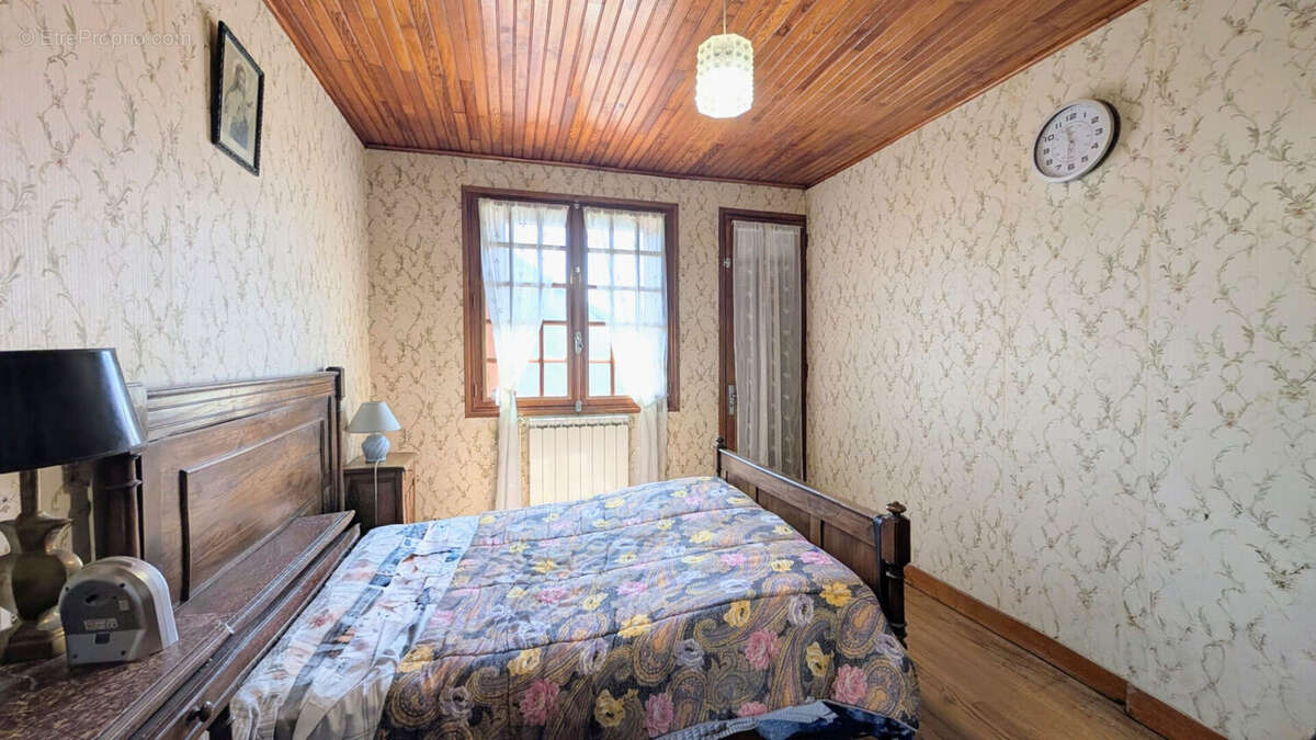 Maison Hagetmau 8 pièce(s) 199 m2 - photo 8