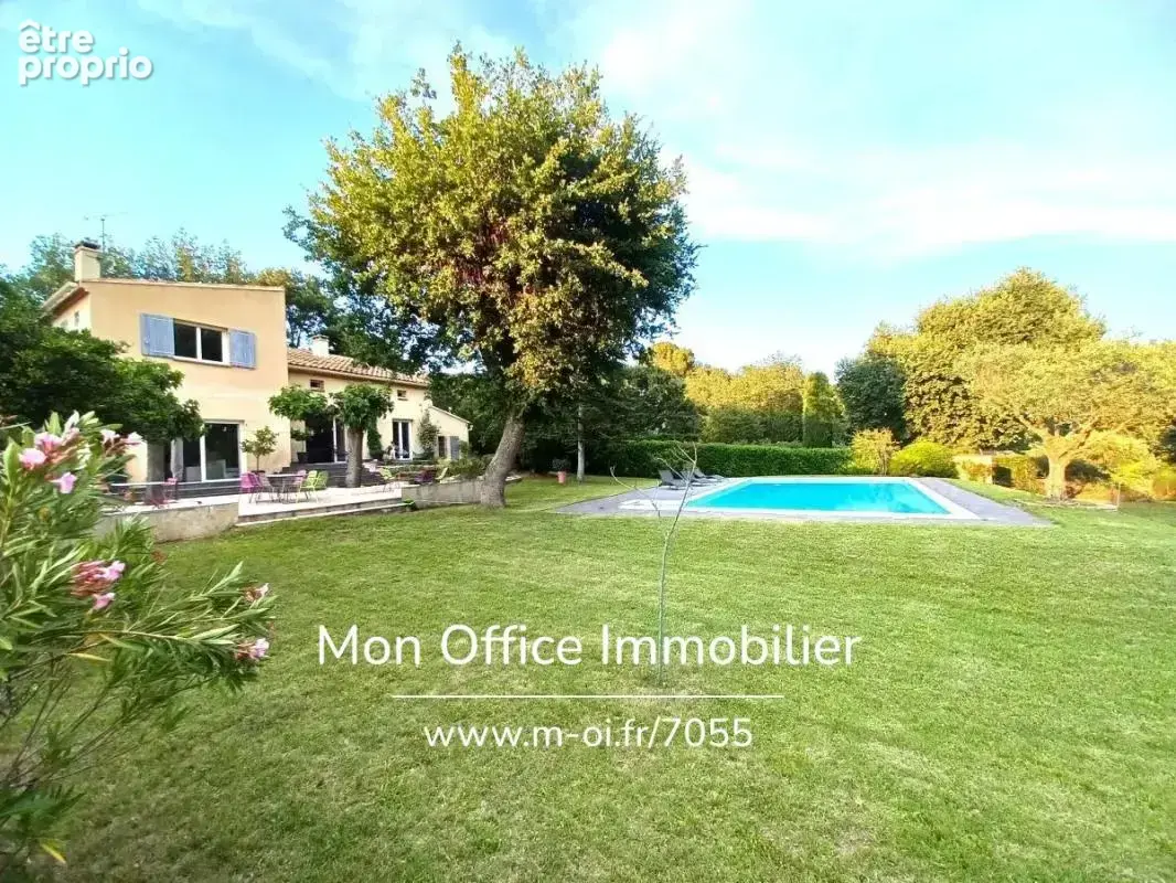 Référence : 7055-VCL - Maison aux volumes généreux - Piscine calme absolu - 13510 EGUILLES - photo 2