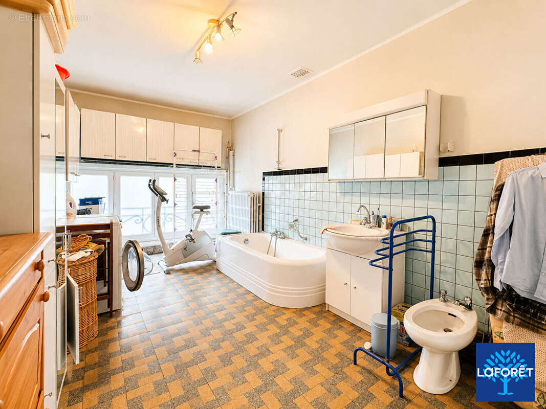 Maison de charme avec beaux volumes, Secteur Vauban 140m2 - photo 6