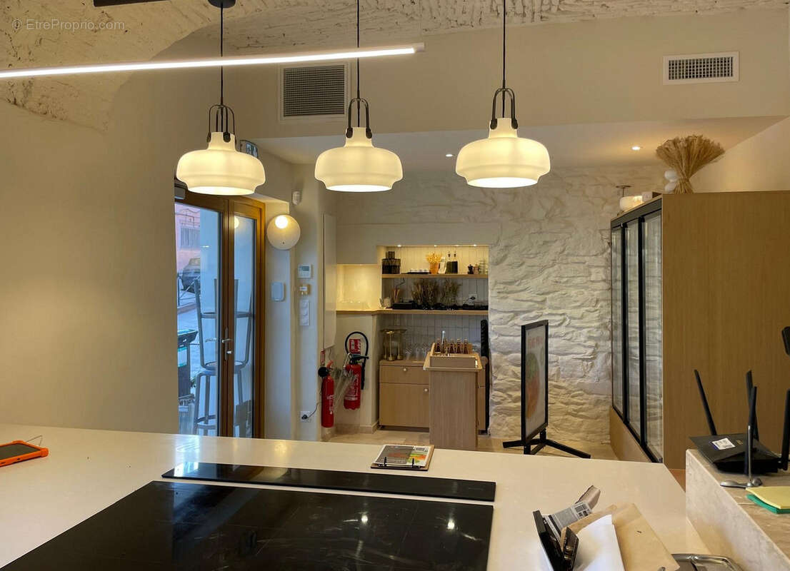 Commerce à SAN-MARTINO-DI-LOTA