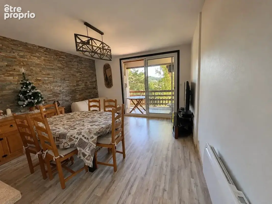 Appartement à LES ANGLES