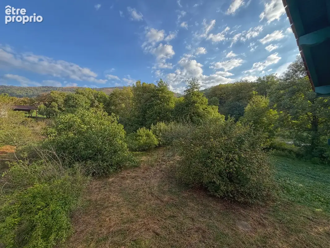 Maison d'habitation sur un terrain de 3036m2 - photo 4