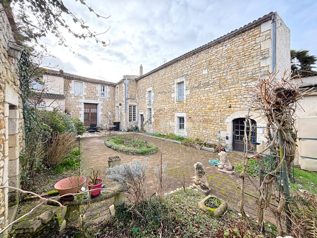 Maison à LE GUA