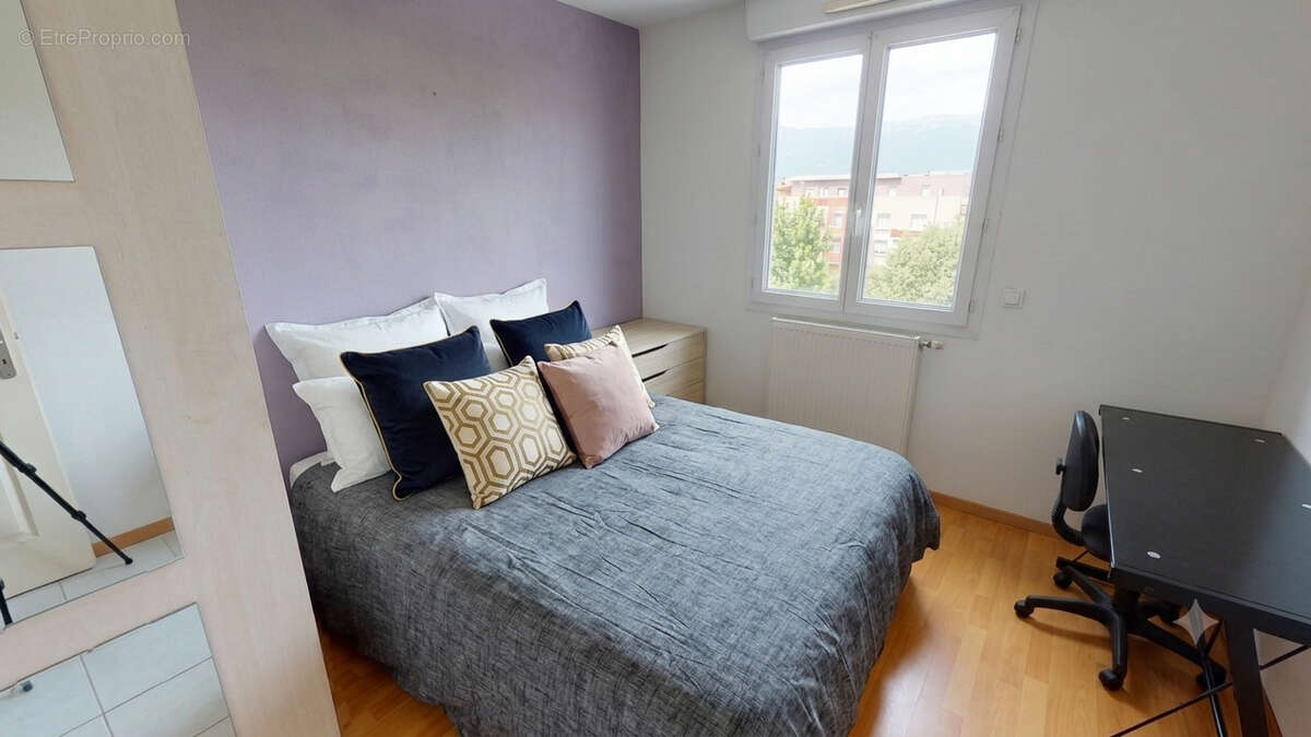 Appartement à SAINT-MARTIN-D'HERES