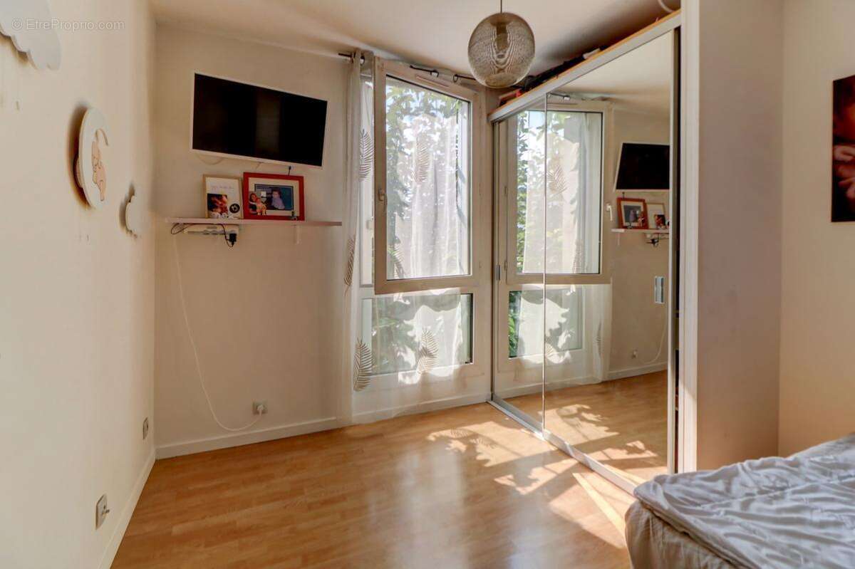 Appartement 92 m² à Carros  - photo 6
