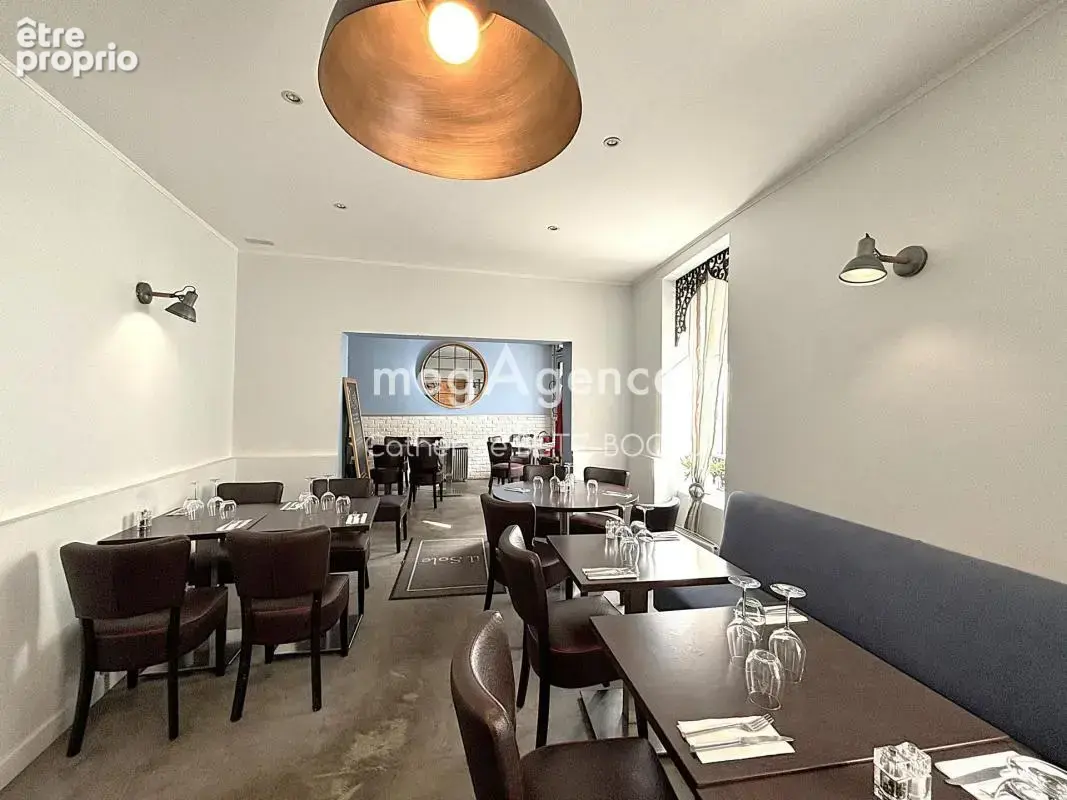 DOMONT — Murs commerciaux vendus loués — 86 m² — Loyer annuel hors charges : 16 200 € - photo 4