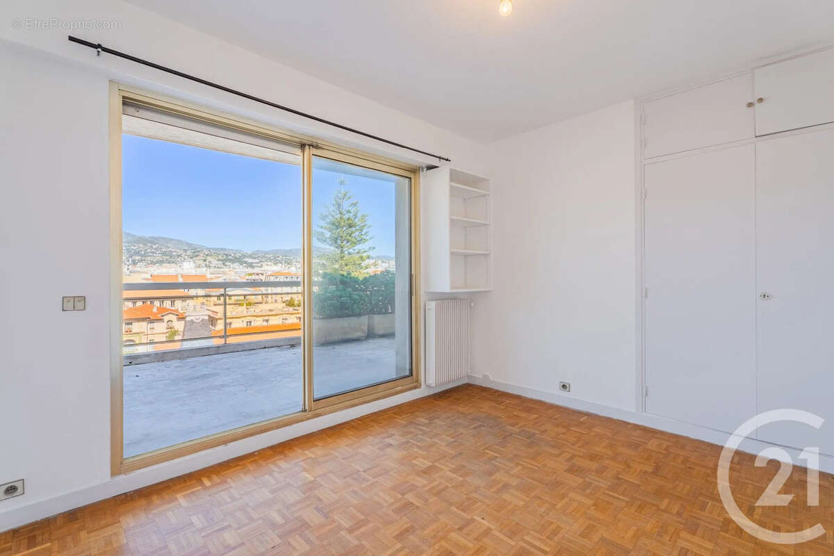 Appartement 96 m² à Nice  - photo 7