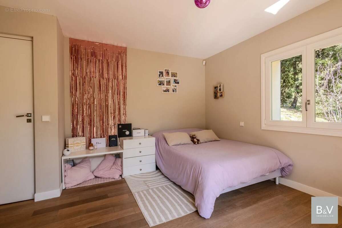 Maison à TOURRETTES-SUR-LOUP