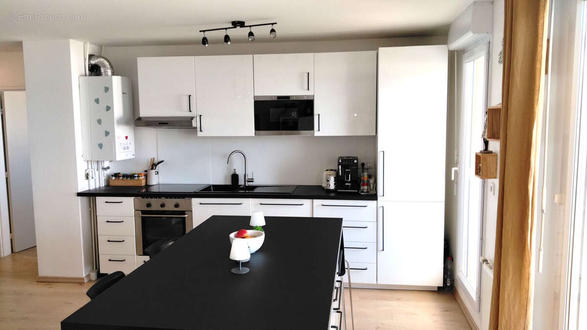 Appartement à VENELLES