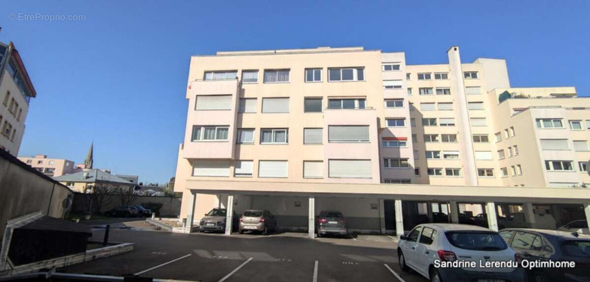 ROUEN RIVE GAUCHE – Appartement lumineux avec balcon, parking et ascenseur, résidence sécurisée Vue avec Panorama - photo 2