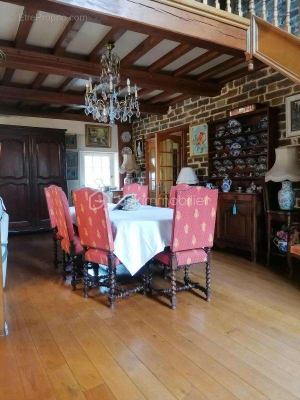 Maison à SAINT-SAUVEUR-LA-POMMERAYE