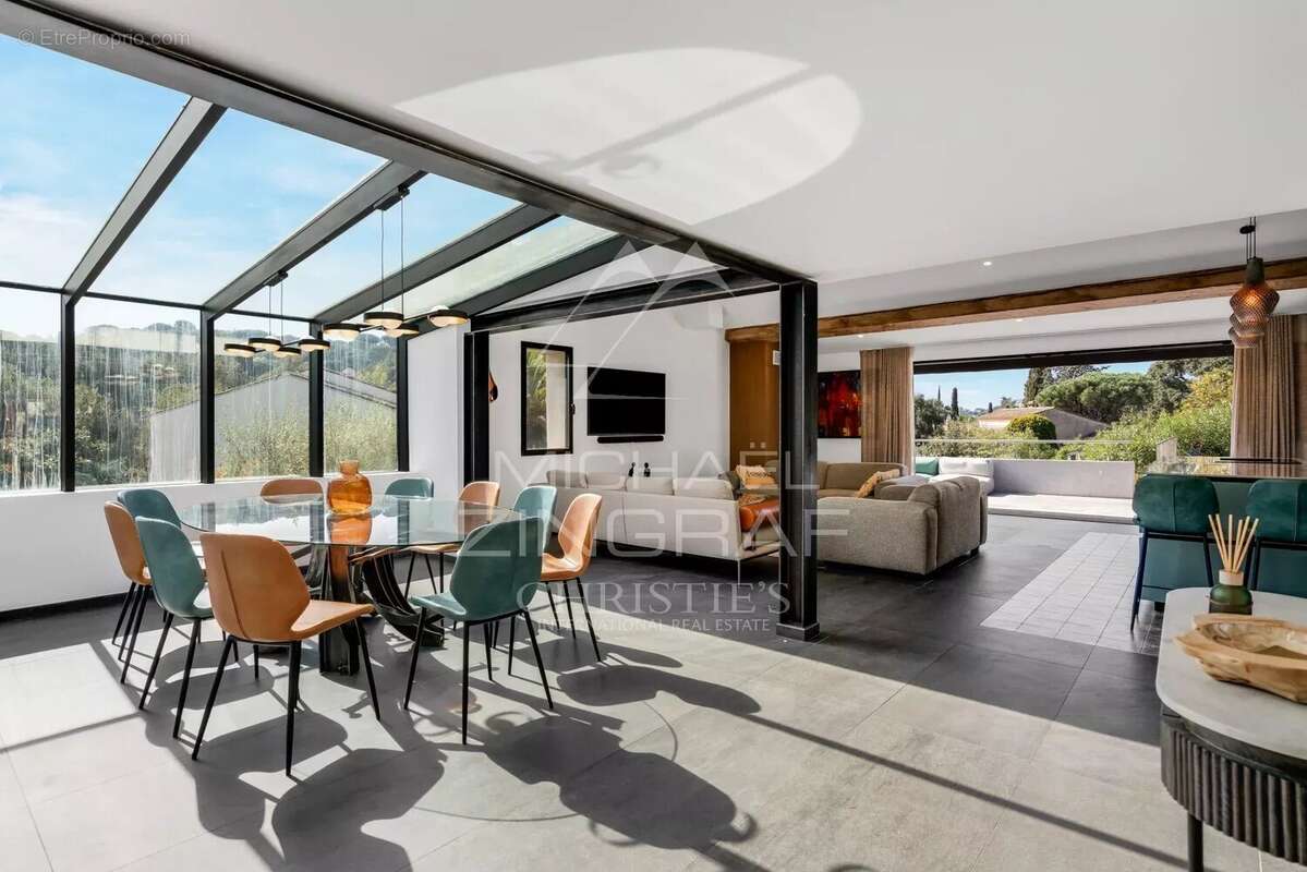 Maison à LA CROIX-VALMER