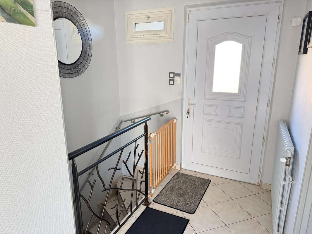 Maison à SAINT-PRIVAT-LA-MONTAGNE