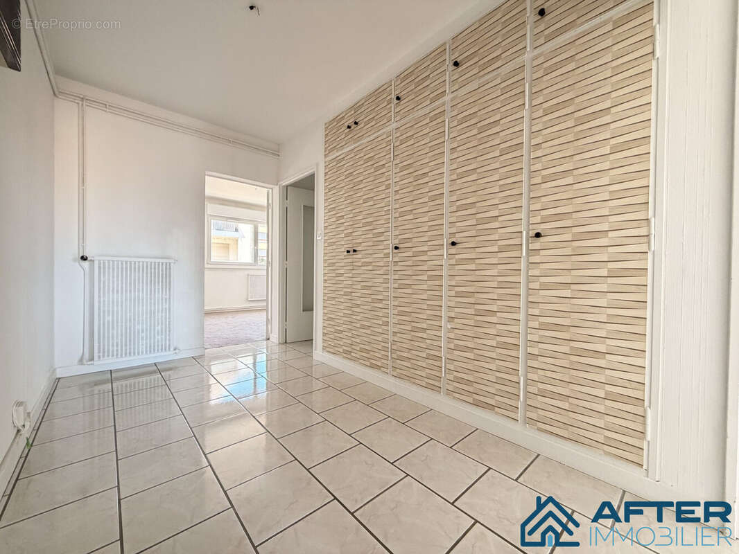 Appartement à JARVILLE-LA-MALGRANGE