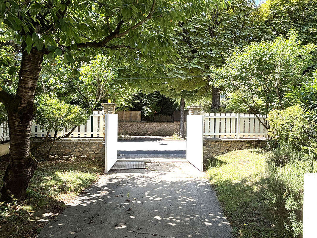 Maison à ENGHIEN-LES-BAINS