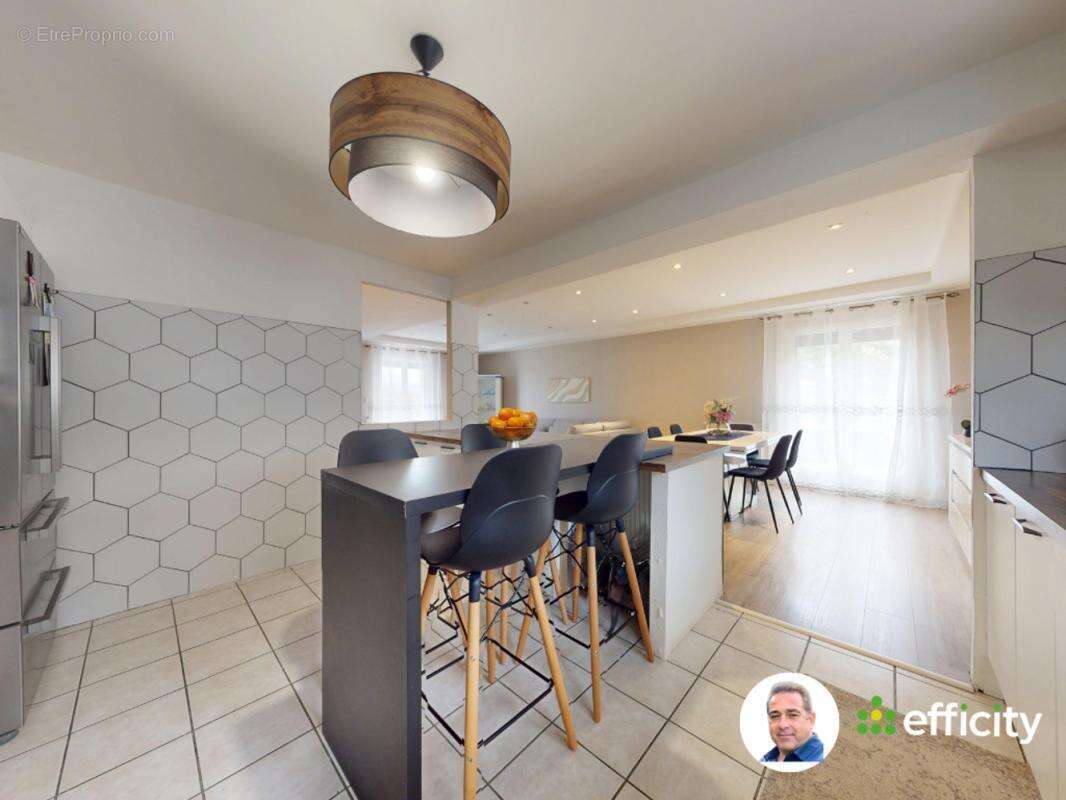 Maison à CHATILLON-SUR-CHALARONNE