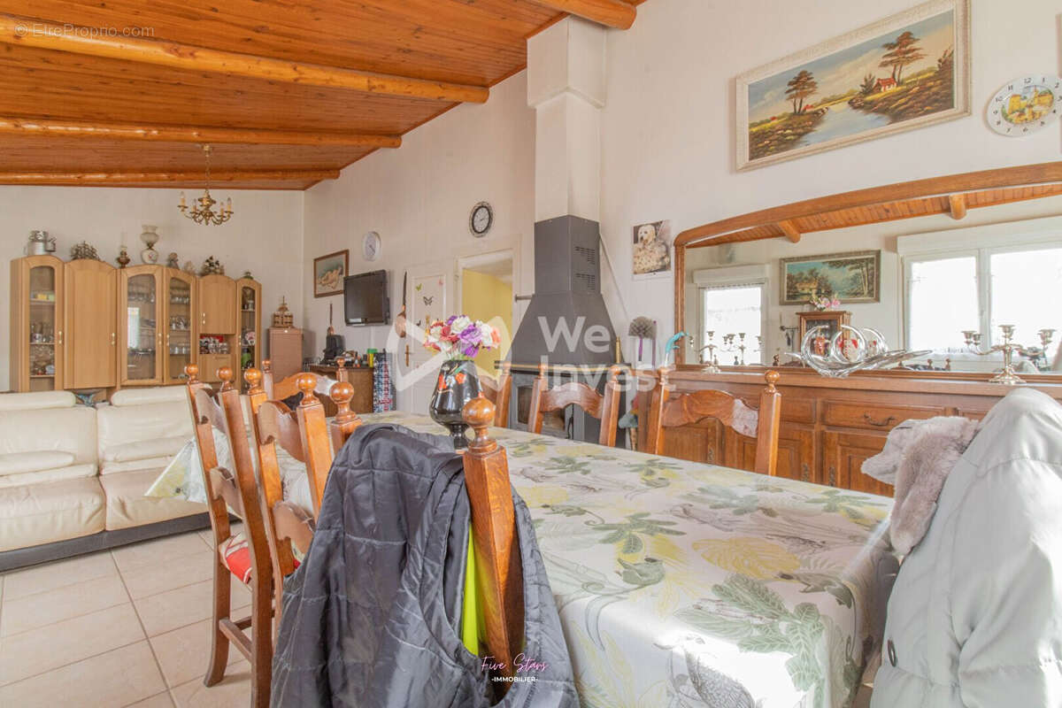Maison 100 m² à Fontaines-Saint-Clair  - photo 5