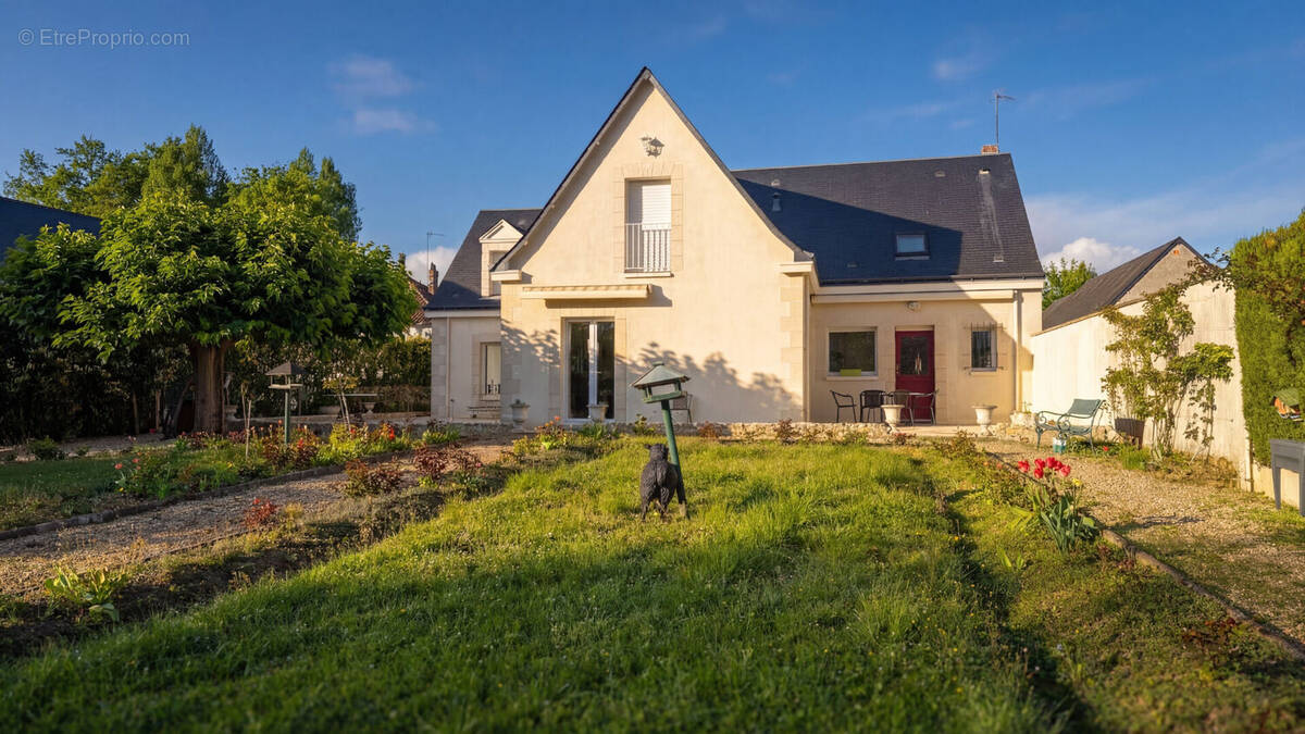 Maison à VEIGNE