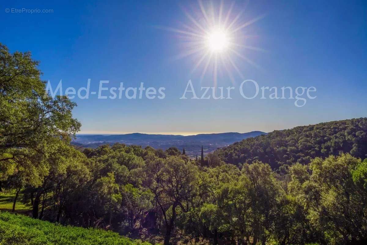 Maison à LA GARDE-FREINET