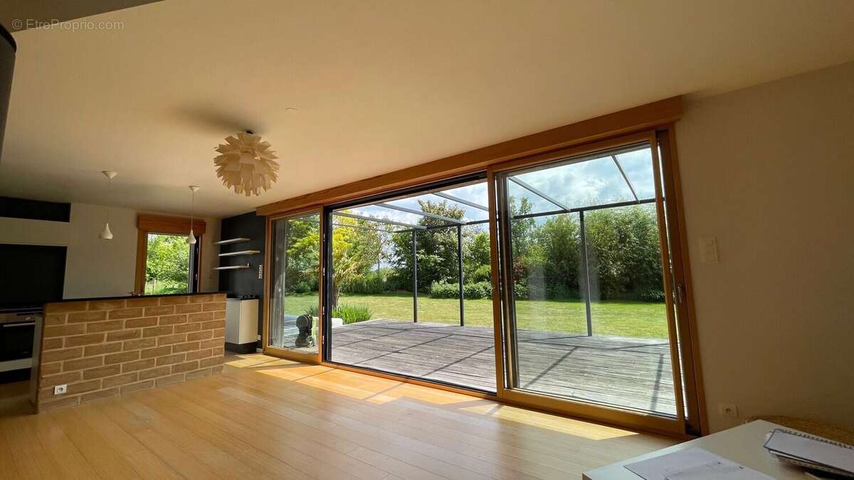 Maison à SAINT-BAUDELLE