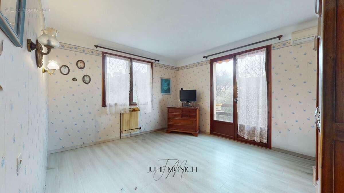 À 2 pas de la plage Maison avec jardin et potentiel - photo 8