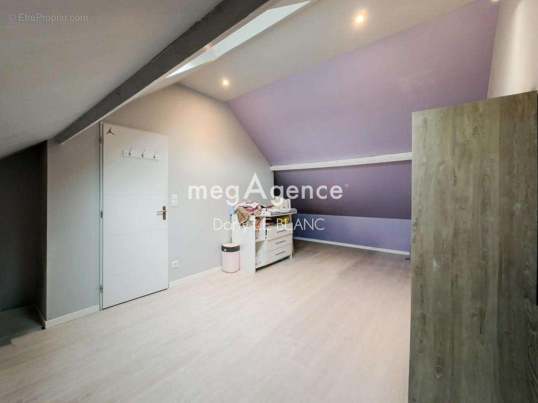 Maison familiale rénovée au cœur de Voves - photo 17