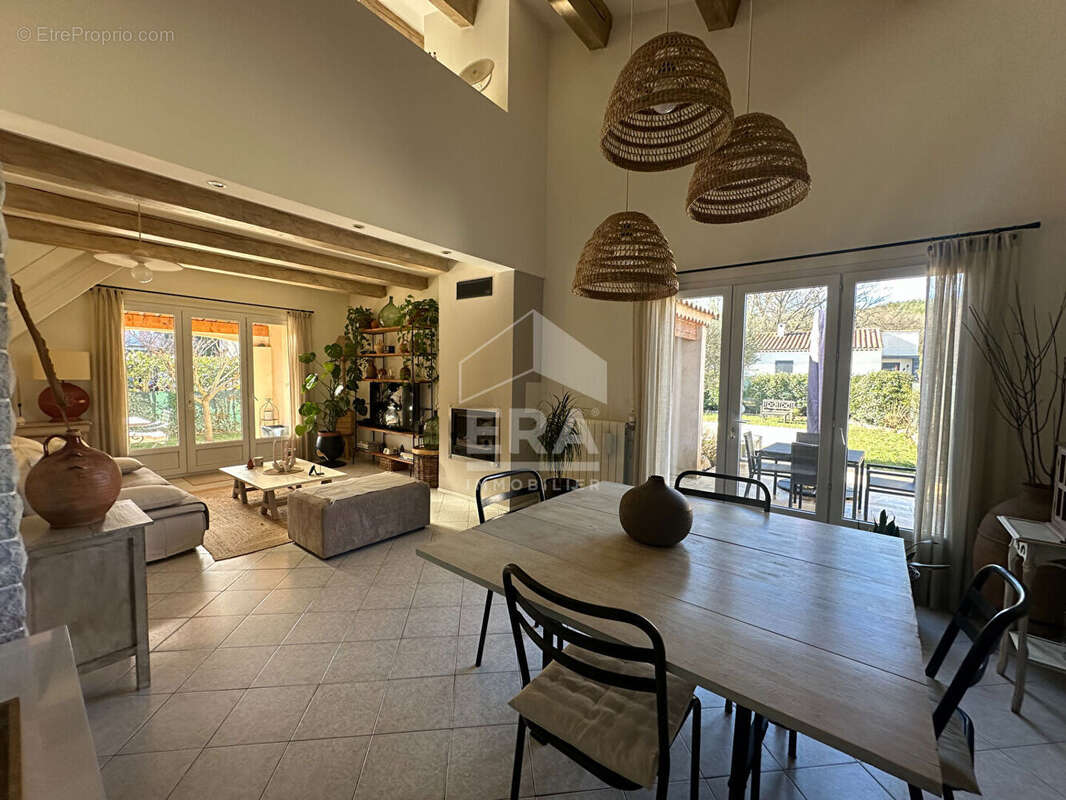 Maison à NANS-LES-PINS