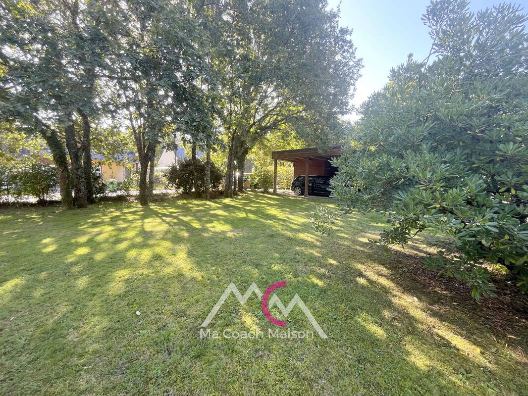 Maison à LA CHAPELLE-DES-MARAIS