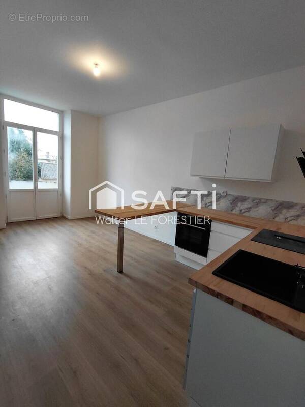 Photo 1 - Appartement à SAINT-LOUIS-DE-MONTFERRAND