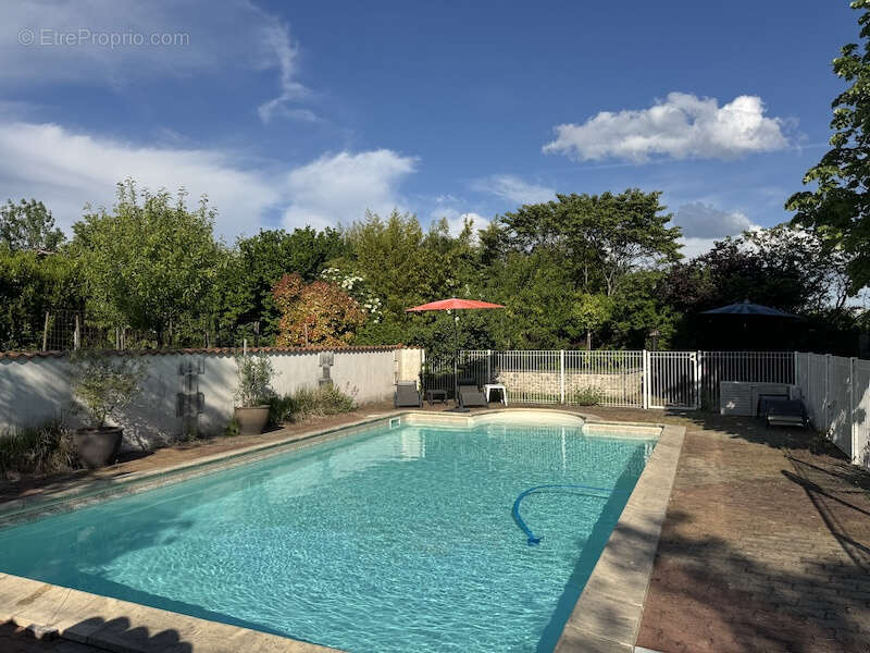 Maison à RIOUX-MARTIN