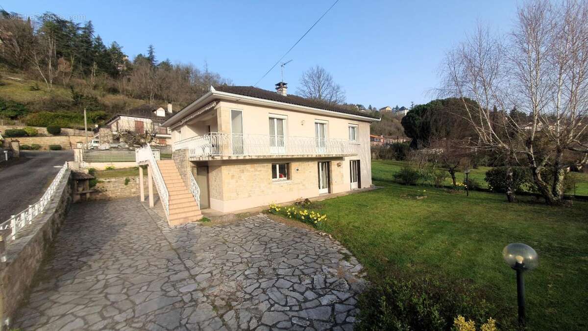 Maison à VILLEFRANCHE-DE-ROUERGUE