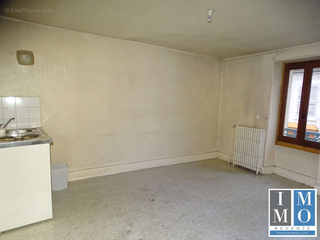 Maison à CHATEAUNEUF-SUR-CHER