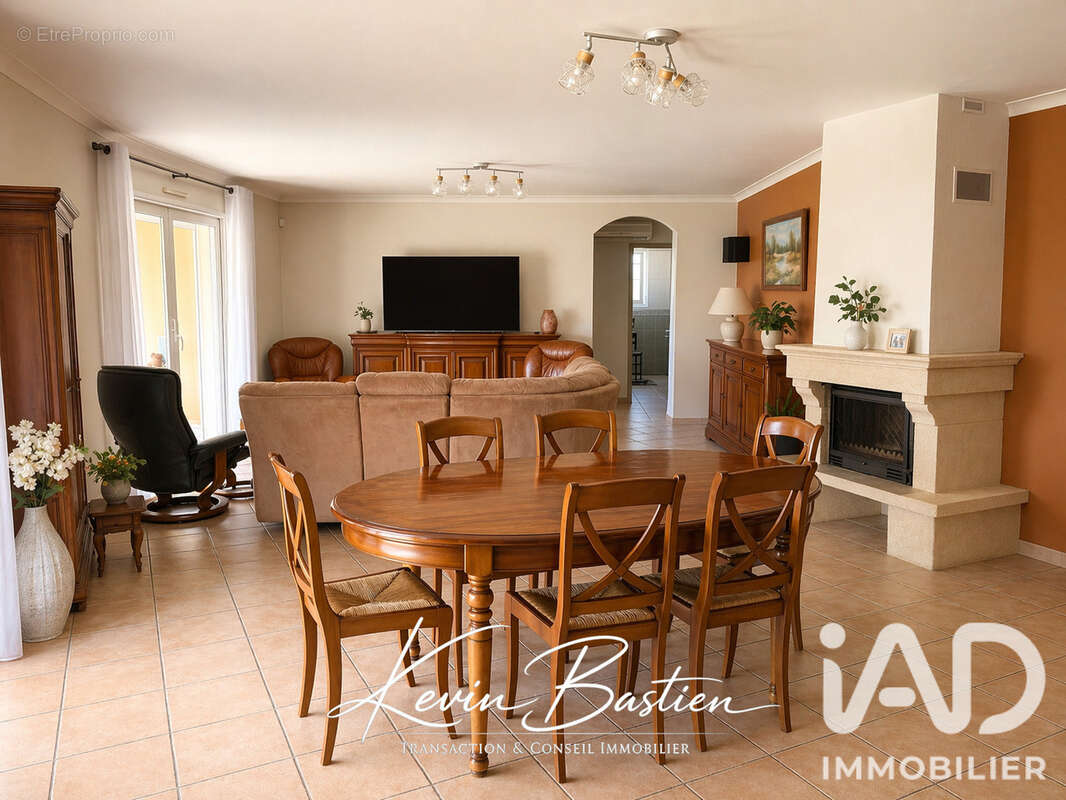 Maison 165 m² à Robiac-Rochessadoule  - photo 3