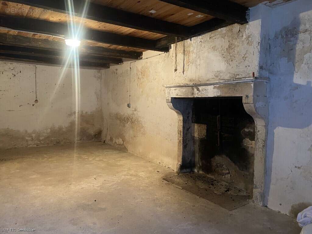 Maison à VILLEFAGNAN