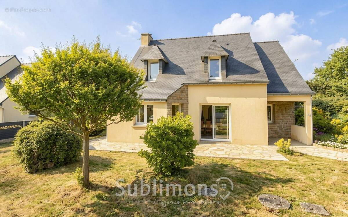 Maison à NOYAL-MUZILLAC