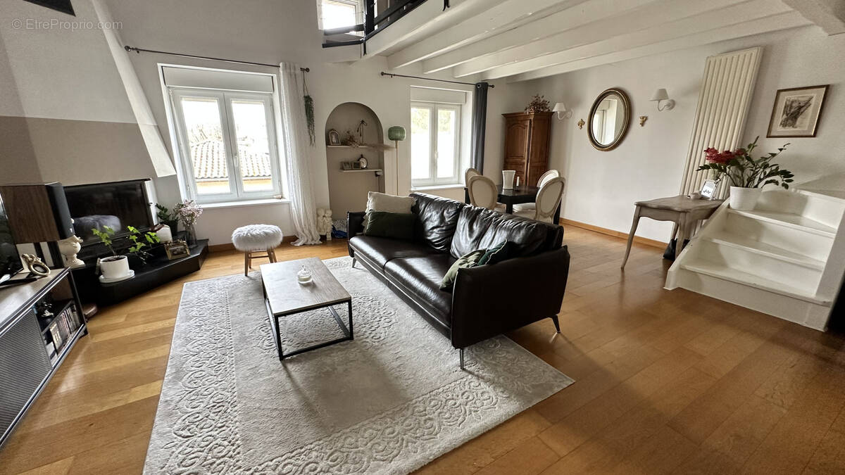 Appartement à BEAUMONT-LES-VALENCE