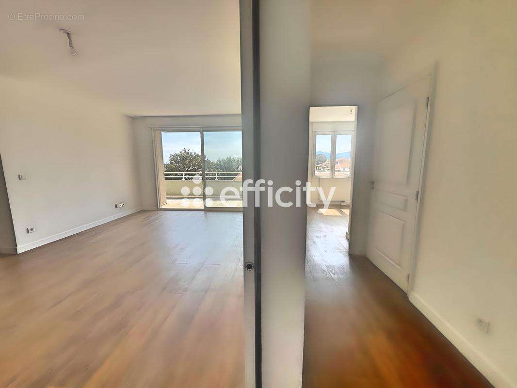 Appartement à FURIANI