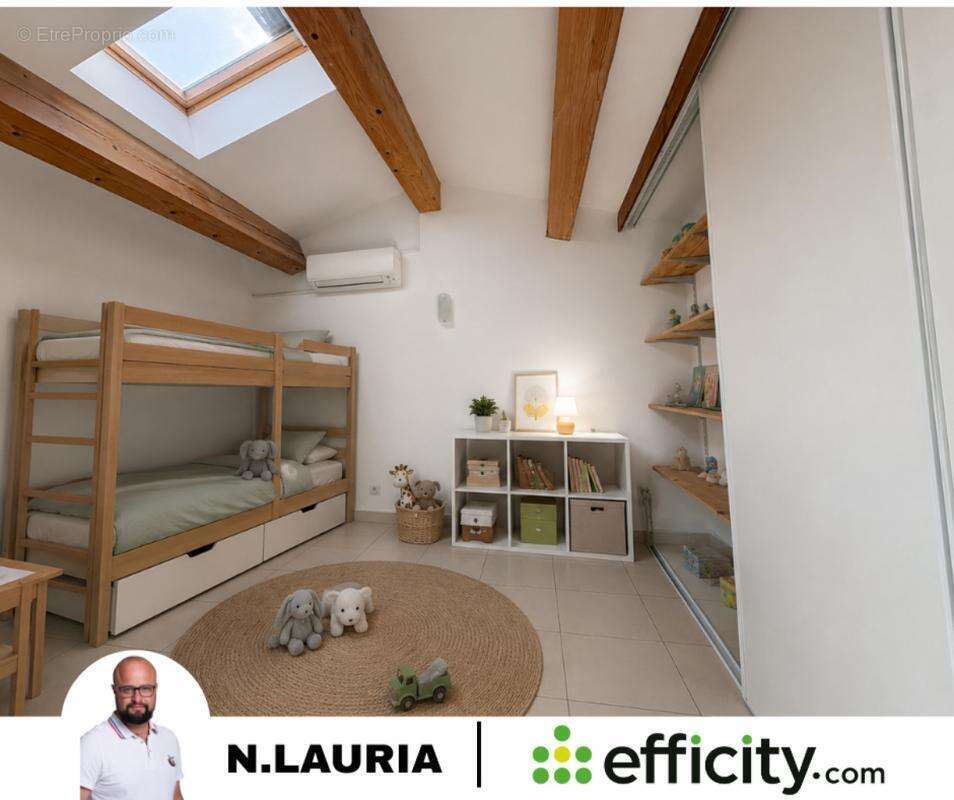 Appartement à LA MOTTE-D'AIGUES