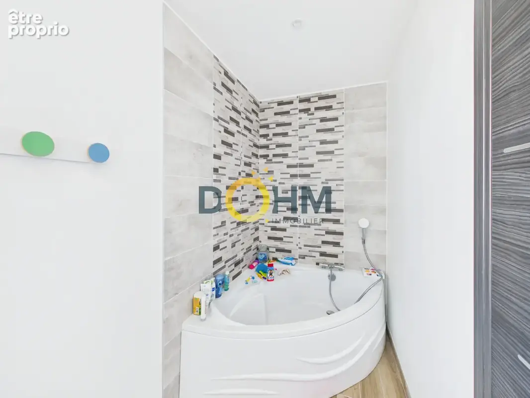 Maison contemporaine T6 de 147 m2 avec 1075 m2 de terrain - photo 18