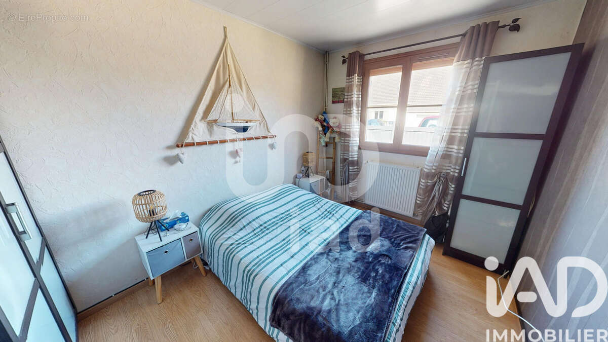 Photo 8 - Maison à GRANDPUITS-BAILLY-CARROIS