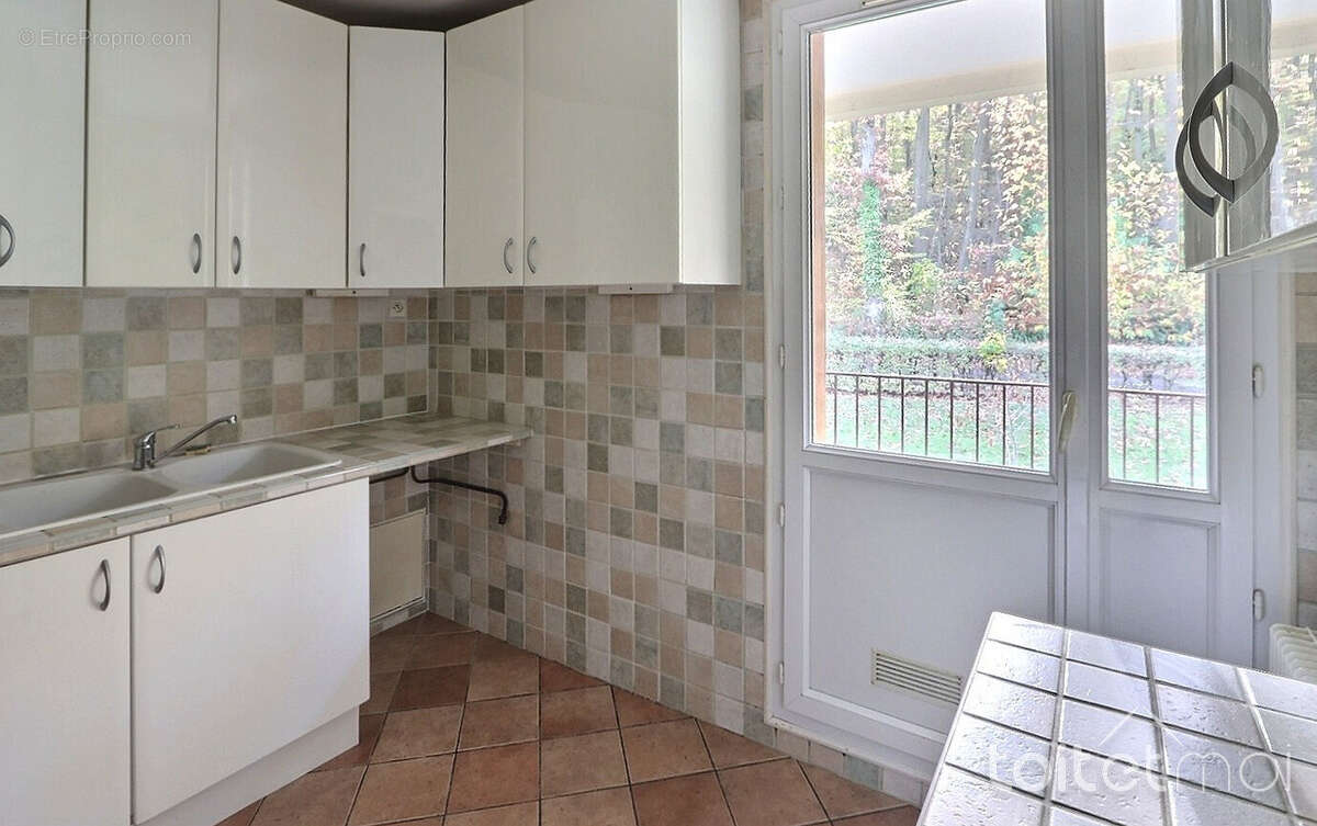 Appartement à GIF-SUR-YVETTE