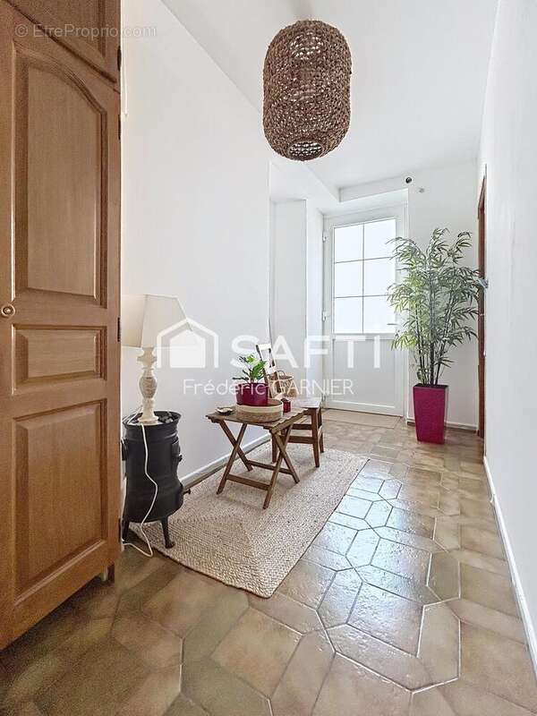 Maison 148 m² à Chevry-Cossigny  - photo 3